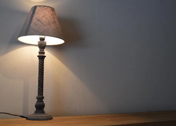 Отель Restaurant Aux Genets D'or Mandailles-Saint-Julien